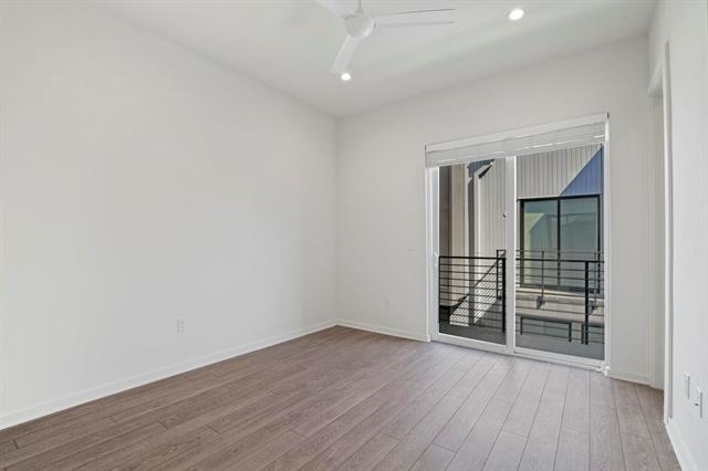 410 W 9th Street - Photo 12