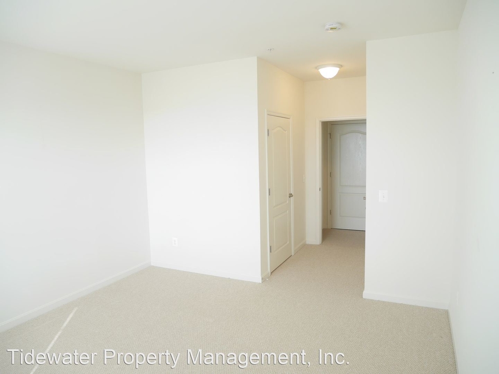 8801 Bosley Rd Unit 405 - Photo 12