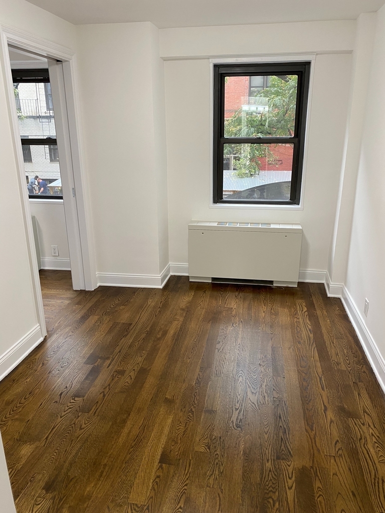 412 East 89th Street - Photo 8