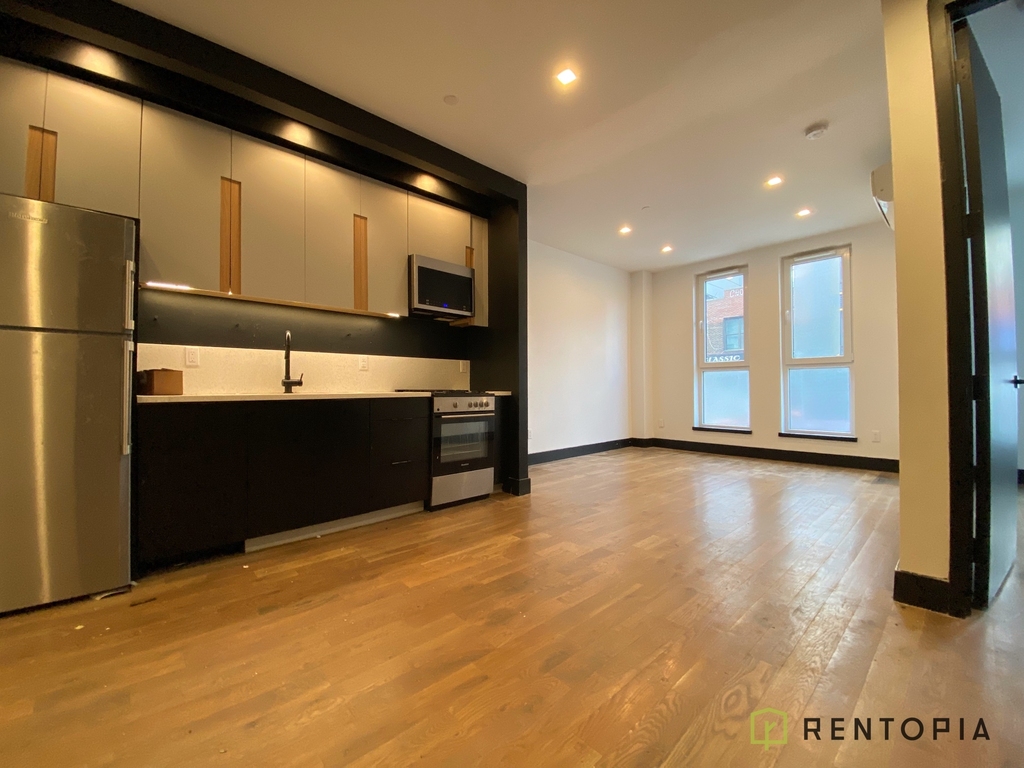 832 Lexington Avenue - Photo 1