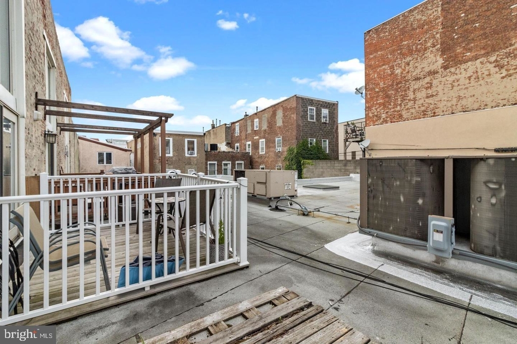 810 N Hancock Street - Photo 15