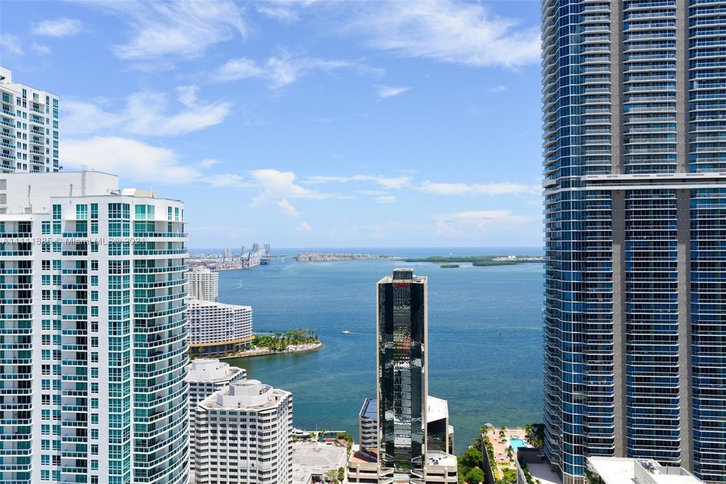 1010 Brickell Ave - Photo 3