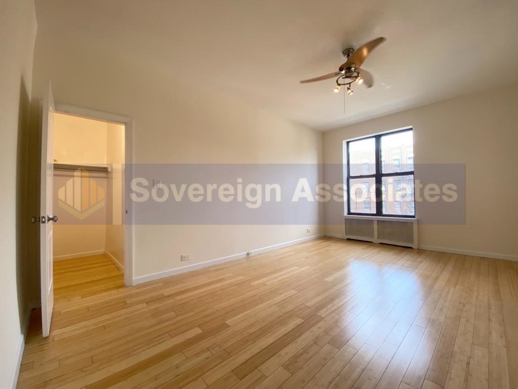 676 Riverside Drive - Photo 0