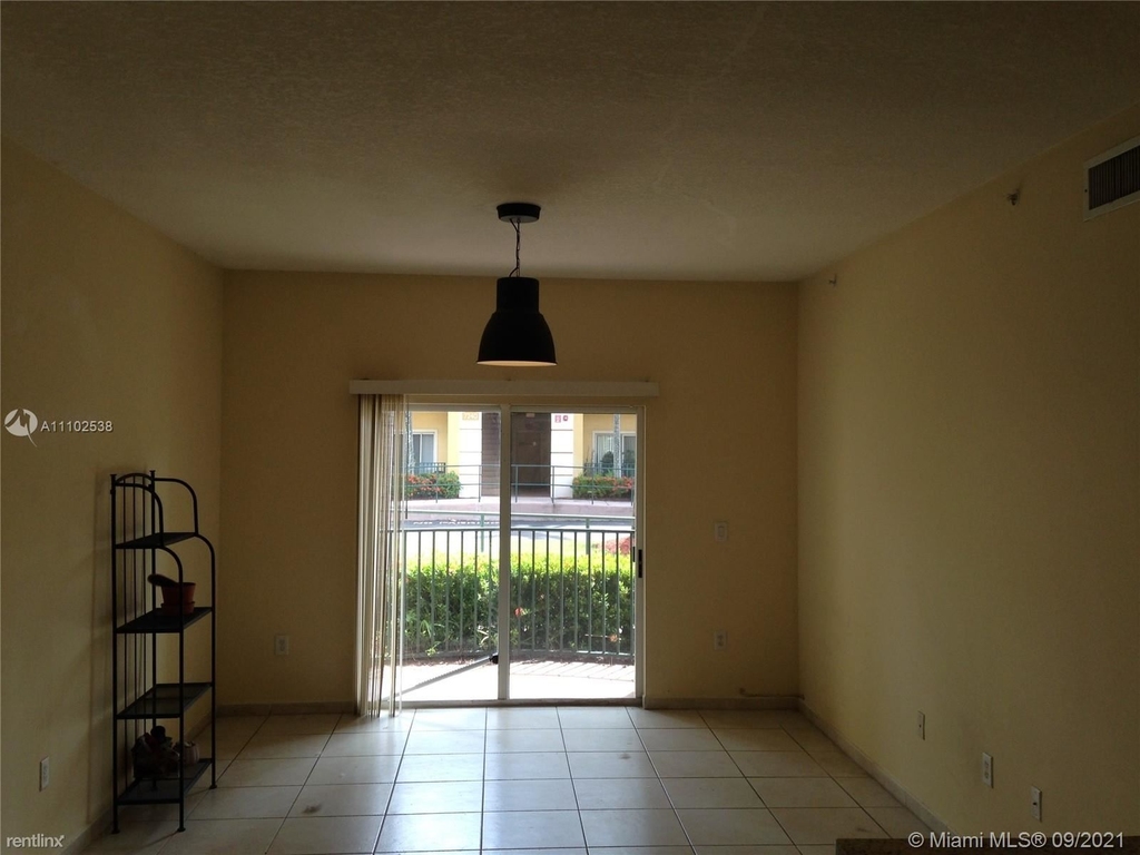 7320 Nw 114th Ave Apt 104 - Photo 5