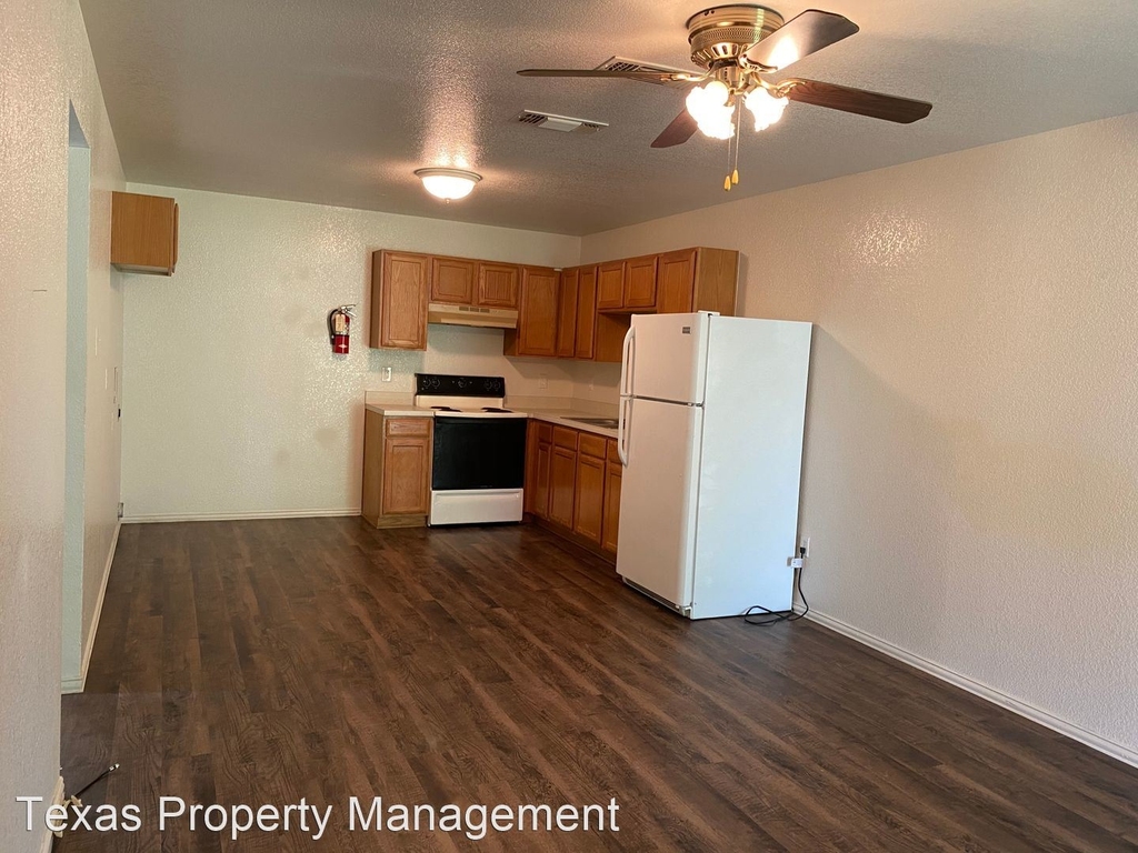 802 Wilhite Apt #b - Photo 1