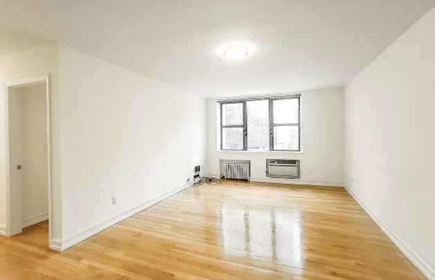 238 East 36th Street - Photo 1