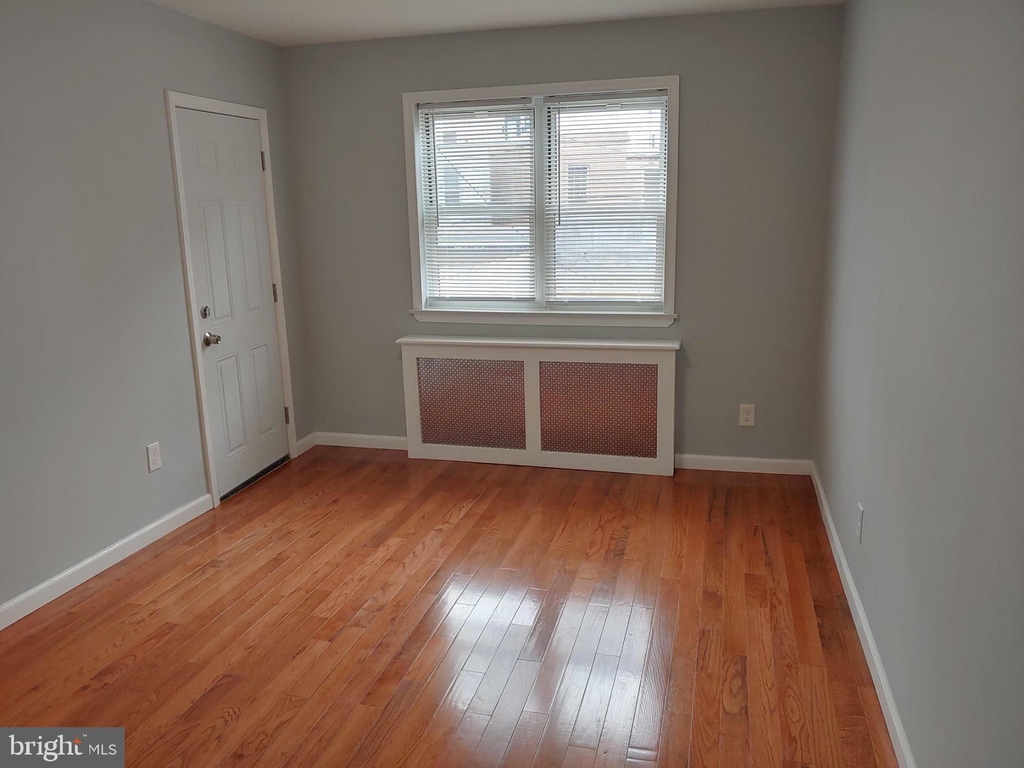 1827 E Passyunk Avenue - Photo 6