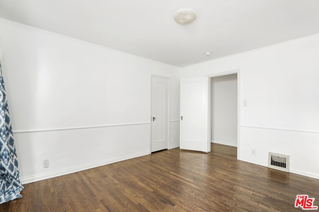 10516 Ayres Ave - Photo 28