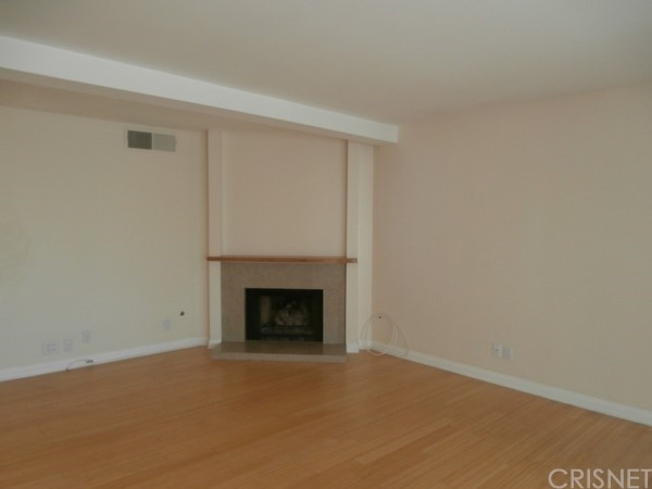 5720 Owensmouth Avenue - Photo 3