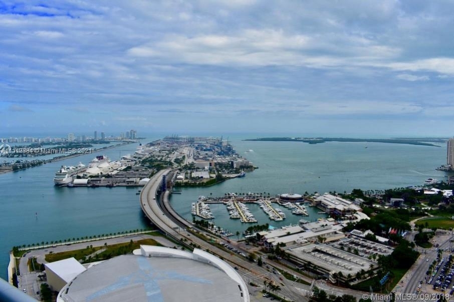 888 Biscayne Blvd - Photo 11