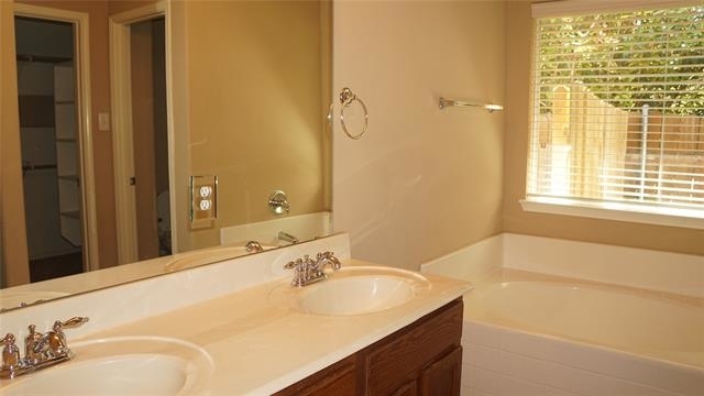 1016 Albatross Lane - Photo 7