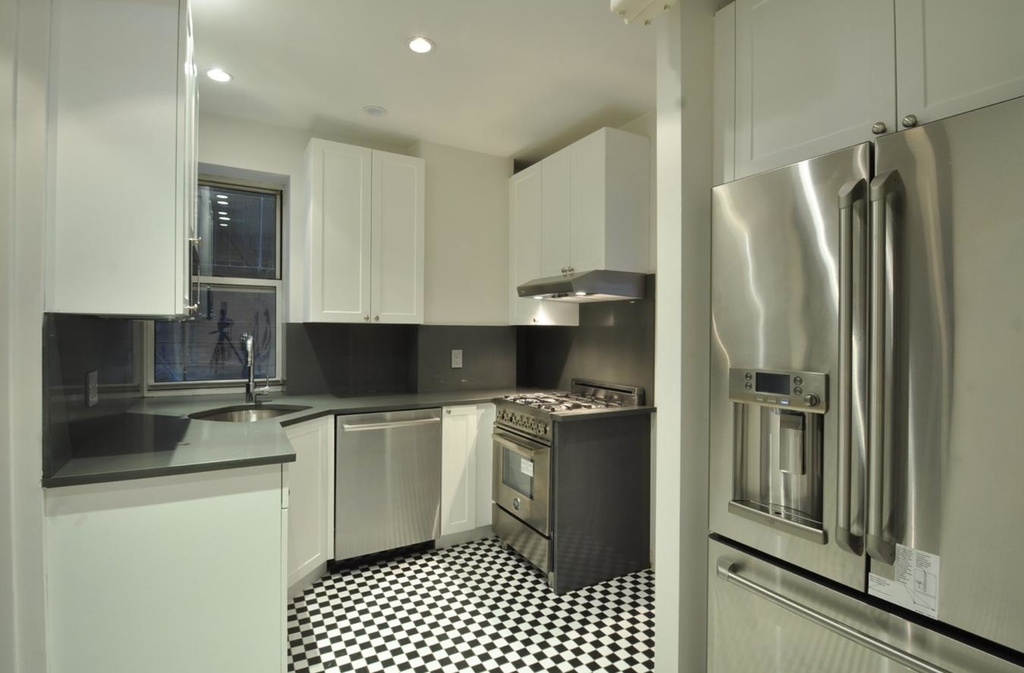 157 East 81st Street - Photo 0