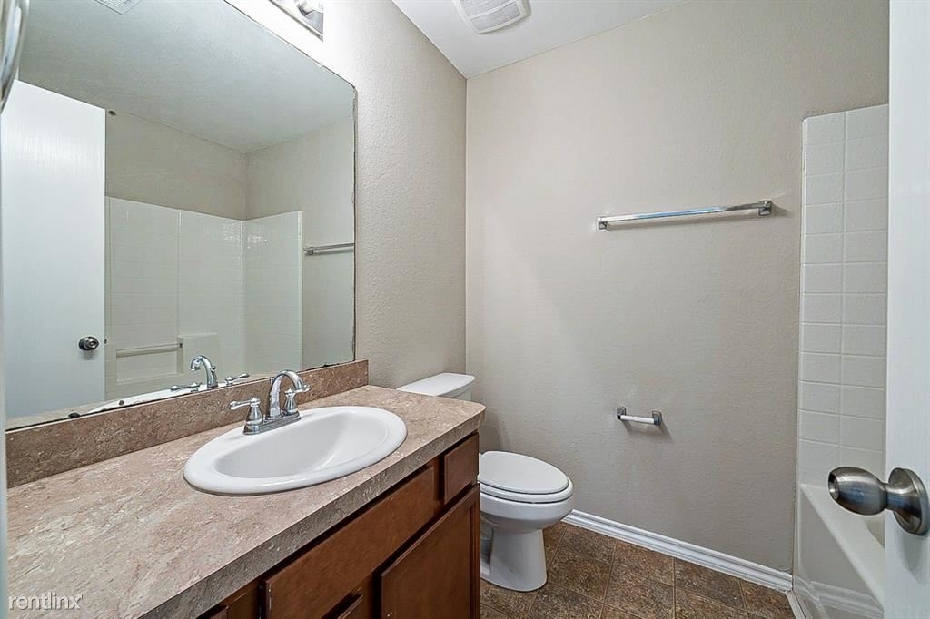 813 N Katydid Court - Photo 4