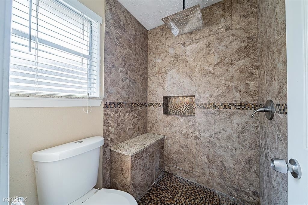 8226 Forest Point Drive - Photo 20