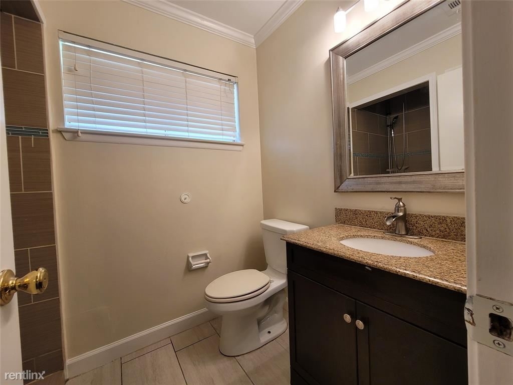 9322 Fairdale Lane - Photo 10