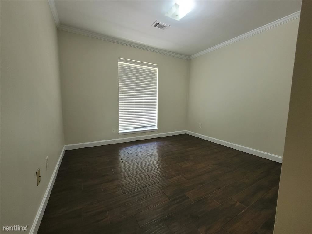 9322 Fairdale Lane - Photo 12