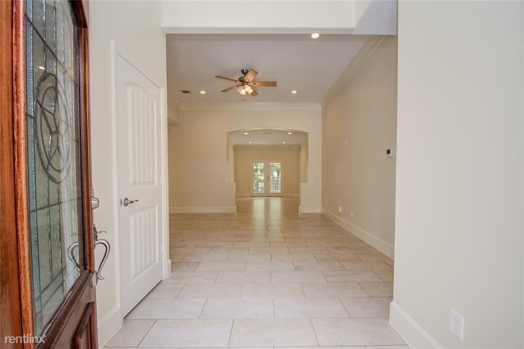 10572 Twin Oak Drive - Photo 3