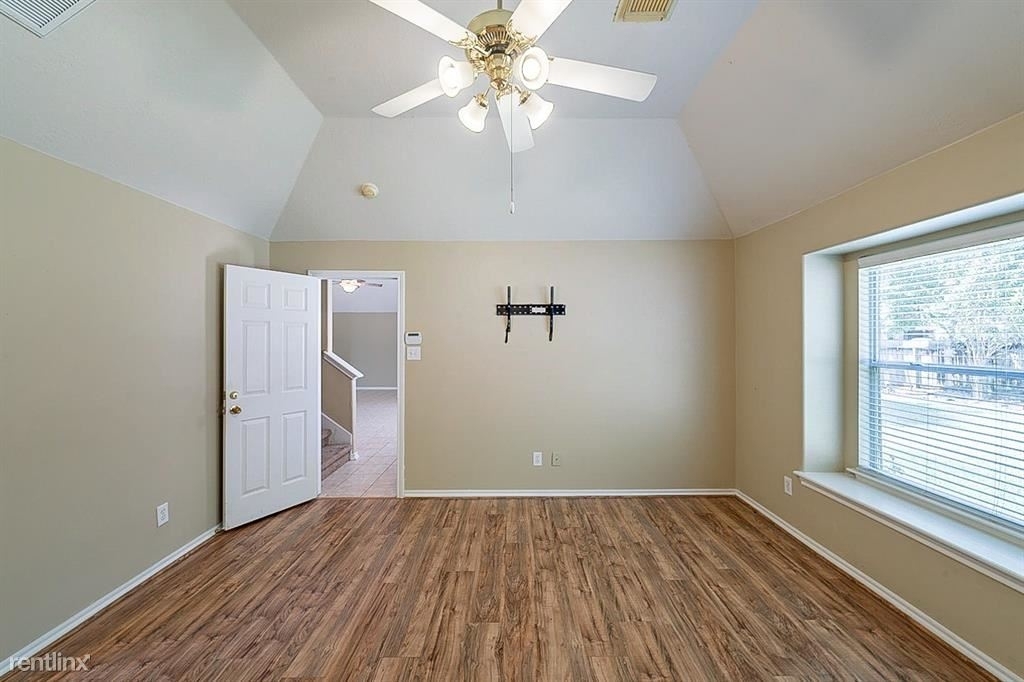 18403 Wolf Creek Trail - Photo 19