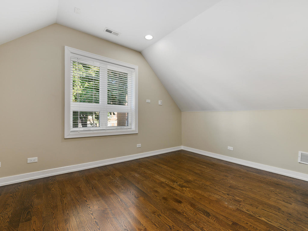 844 North Damen Avenue - Photo 14