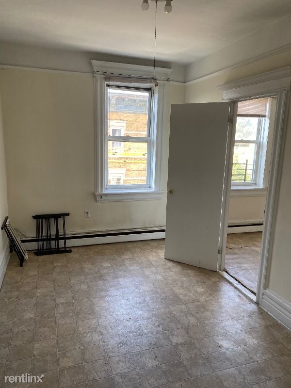 8701 Jamaica Ave - Photo 3