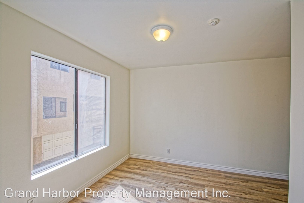 2304 Mathews Avenue, #1 - Photo 21