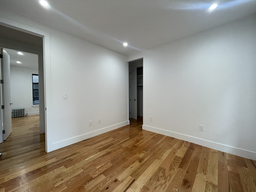 Stunning Modern 5 BD apt in Crown Heights - Photo 7