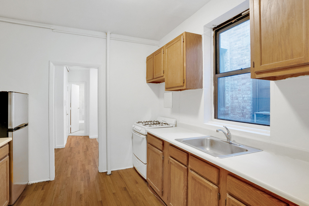 507 East 83rd Street - Photo 2