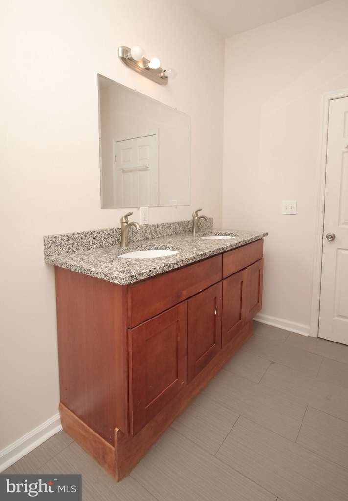 5004 Spruce Street - Photo 17