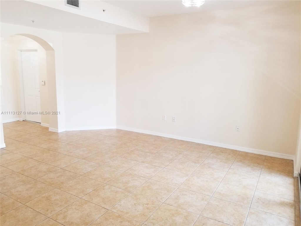 10800 Nw 88 Terr - Photo 4