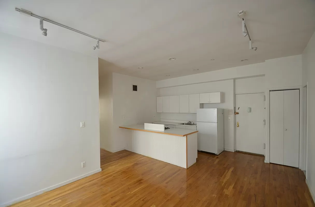 500 West 148th Street - Photo 7