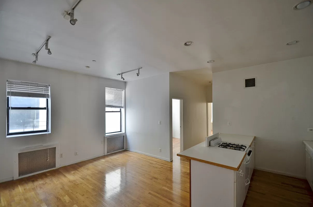 500 West 148th Street - Photo 0