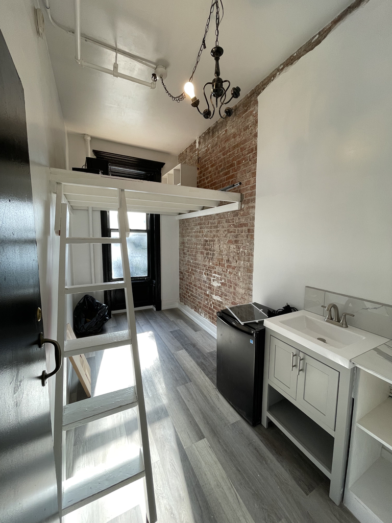 345 West 46th Street - Photo 0