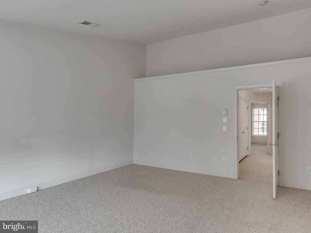 7970 Vigne Court - Photo 32