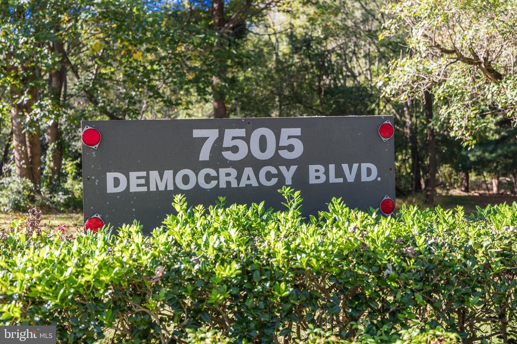 7505 Democracy Boulevard - Photo 33