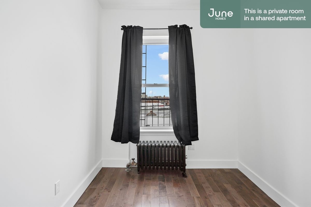 1290 Nostrand Avenue - Photo 2