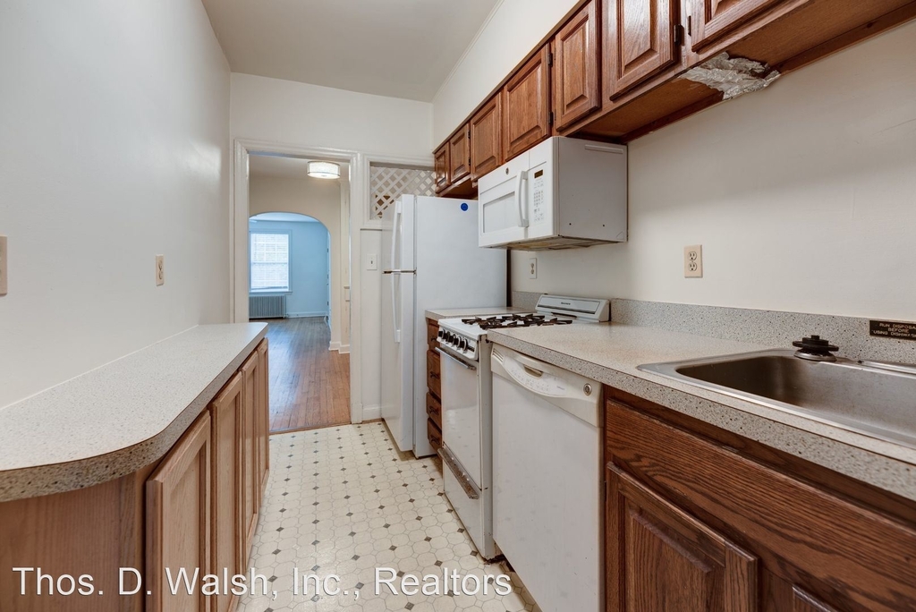2618 41st St Nw - Photo 3