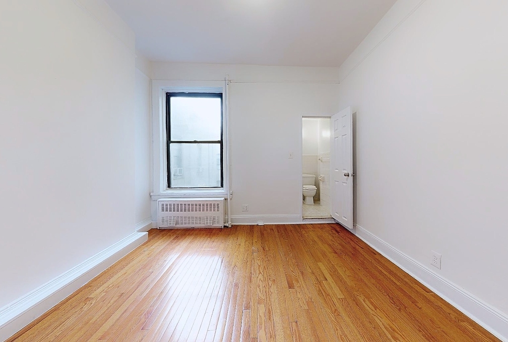 473 Central Park West - Photo 5