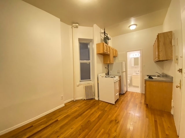 159 East 99th Street - Photo 2