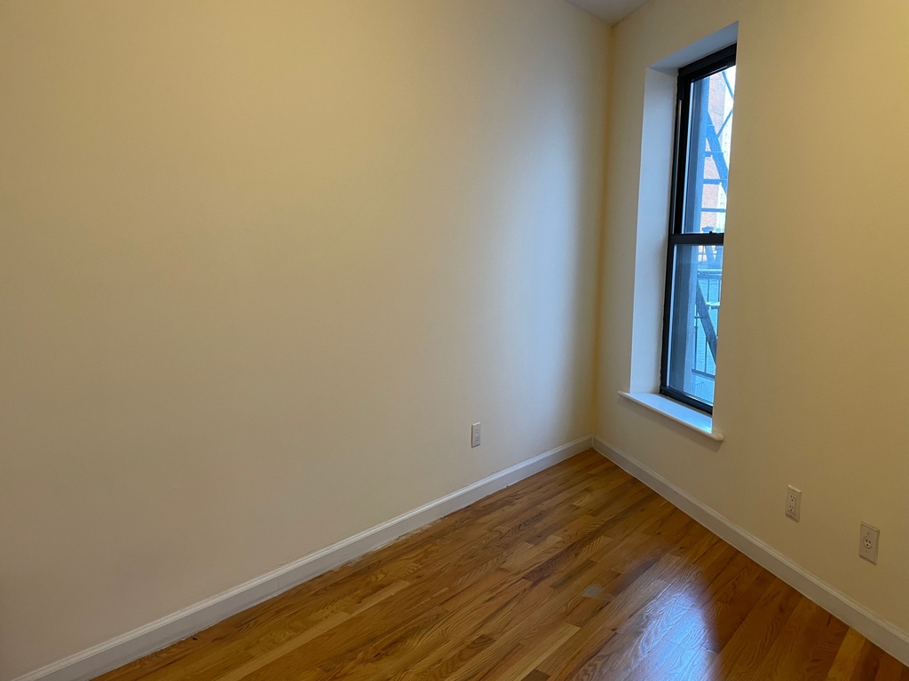 236 East 80th Street - Photo 1