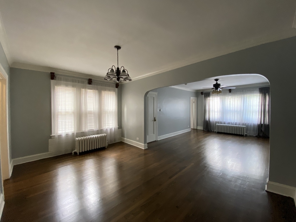 5737 West Irving Park Road - Photo 1