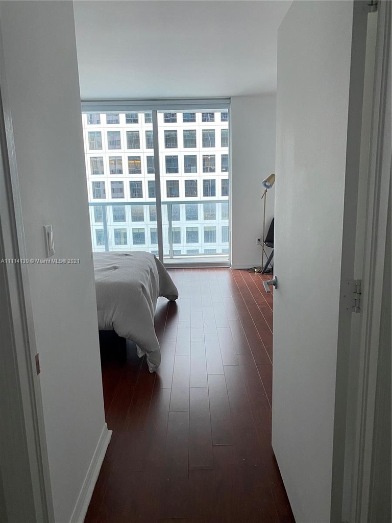 500 Brickell Ave - Photo 10