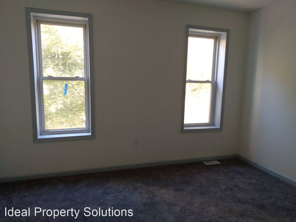 1021 N Pine Street - Photo 10