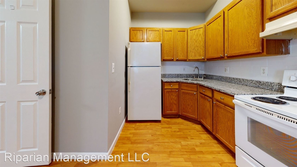 226 W Cold Spring Ln - Photo 3