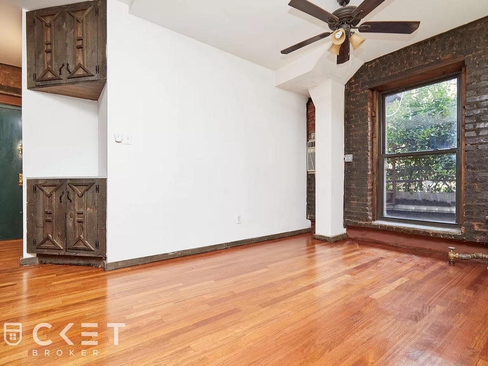 413 East 13th Street - Photo 2