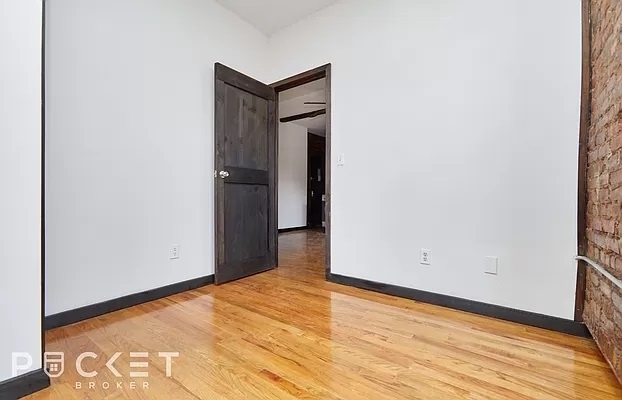 441 East 12th Street - Photo 9