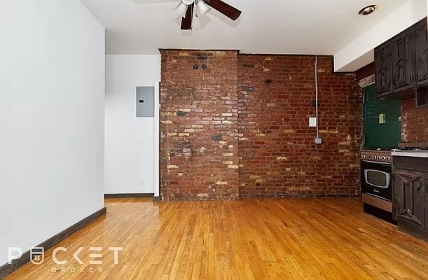 520 East 14th Street - Photo 2