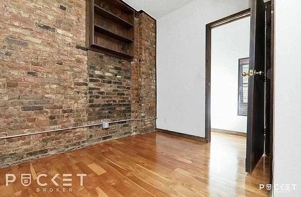 647 East 11th Street - Photo 9