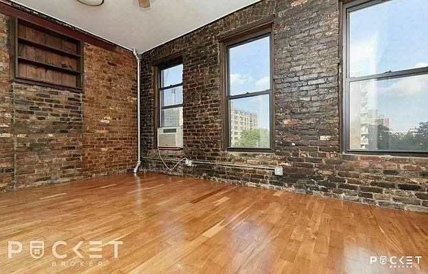 647 East 11th Street - Photo 1