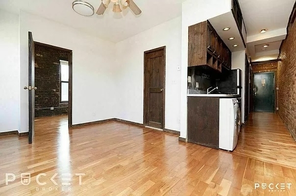 647 East 11th Street - Photo 3