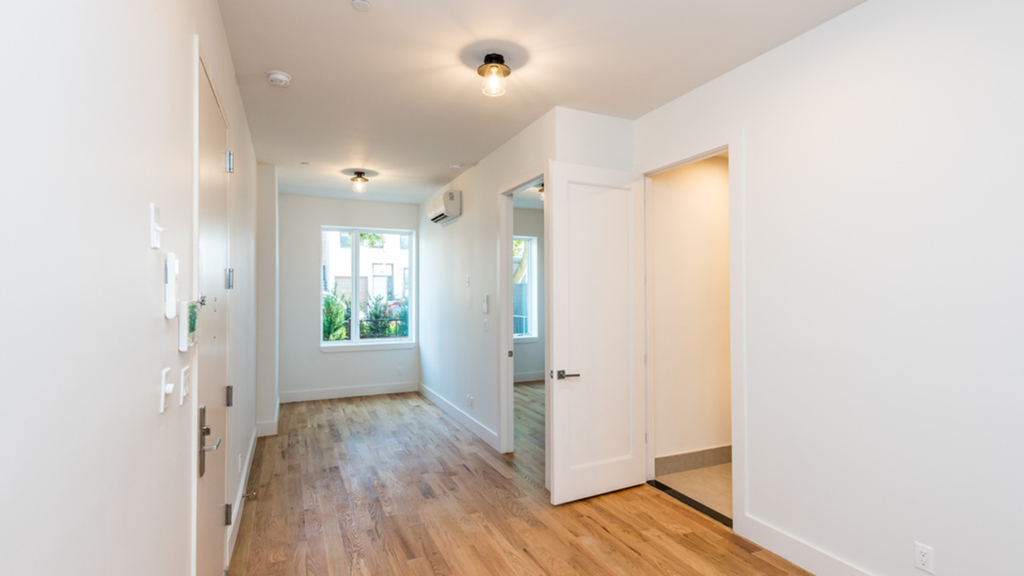 1631 Pacific St -  - Photo 8